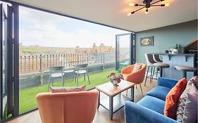 Host & Stay - Devereux House